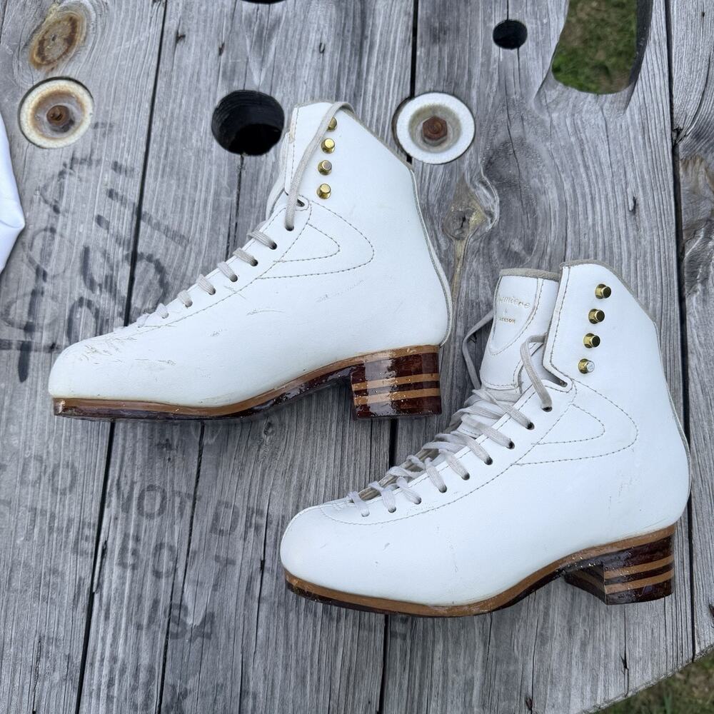Jackson Premiere Figure Skate Boots 3.5 D B Heel White Leather Competition Boots